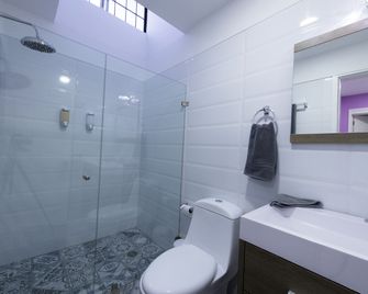 Once21 Apartment - Guadalajara - Baño