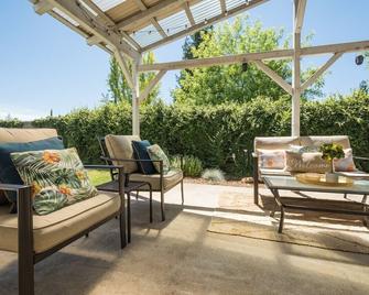 Cheerful & spacious 5bed 3bath Citrus Heights home - Citrus Heights - Patio