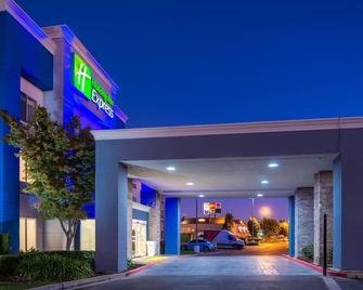 Holiday Inn Express Stockton Southeast - Stockton - Bygning