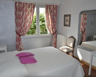 Hotellerie de l'Esplanade - Saint-Julien - Bedroom
