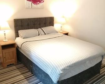 Spring Grove Tavern - Huddersfield - Bedroom
