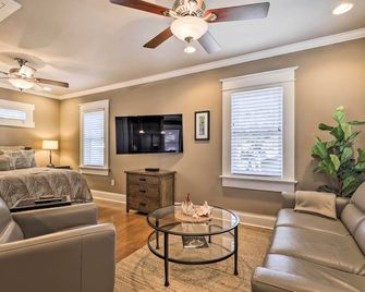Hyde Park Luxury Studio with Prime Location! - Tampa - Phòng khách