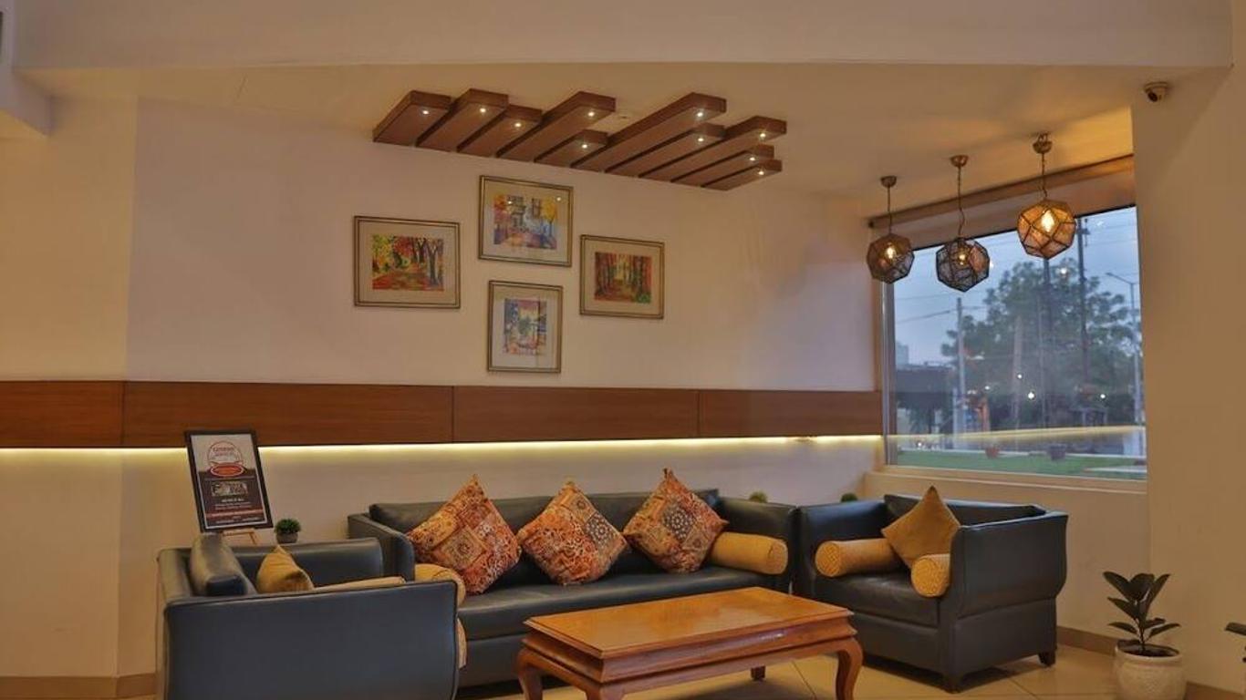 Grand Hotel Nawanshahr
