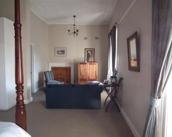 The Cock House - Grahamstown - Sala de estar