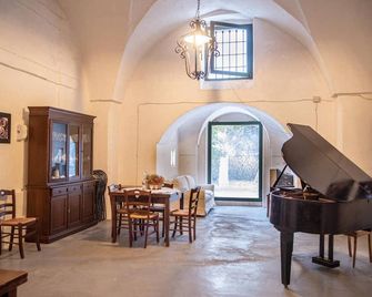 Masseria Trotta B&B - Fasano - Matsal