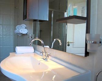 Connemara Lake Hotel - Oughterard - Ванна кімната