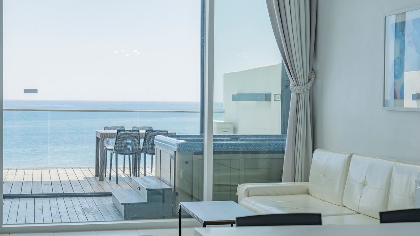 Goseong Vinolian Pension