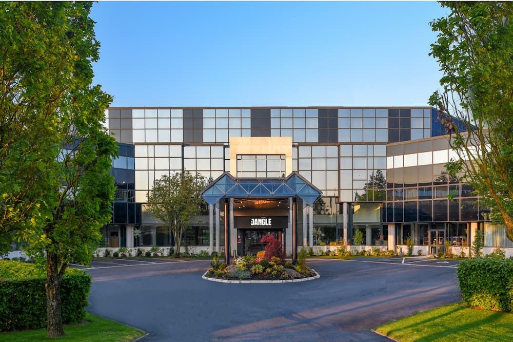 ذا جانجل هوتل - باريس - شارل دو جول - يربورت