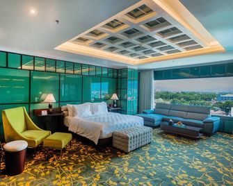 Grand Sya Hotel - Palu - Lounge