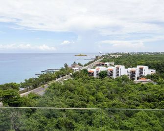 Sea View Getaway Cozumel - Top Floor - Cozumel - Vista del exterior