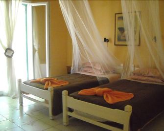 Maritsas Apartments - Roda - Chambre