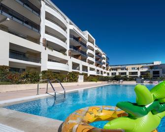 Nemea Appart Hotel Le Lido Cagnes sur Mer - Cagnes-sur-Mer - Piscine