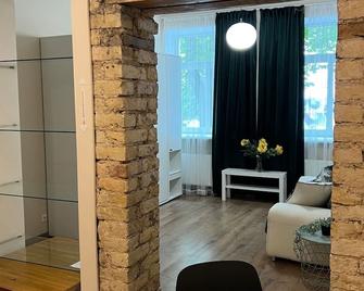 Gertrudes apartament - Riga - Living room