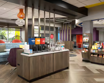 Tru by Hilton Burlington - Westampton - Restaurace