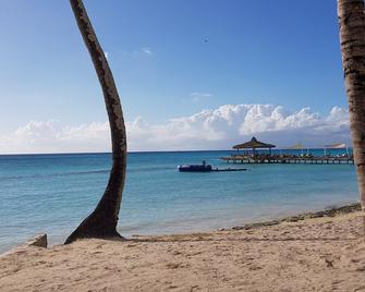 Appartamento vista mare - San Rafael del Yuma - Strand