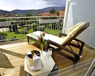 Parkhotel Flora am Schluchsee - Schluchsee - Balcón