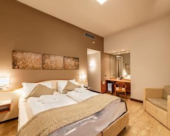 Hotel All'Orso - Roncade - Camera da letto