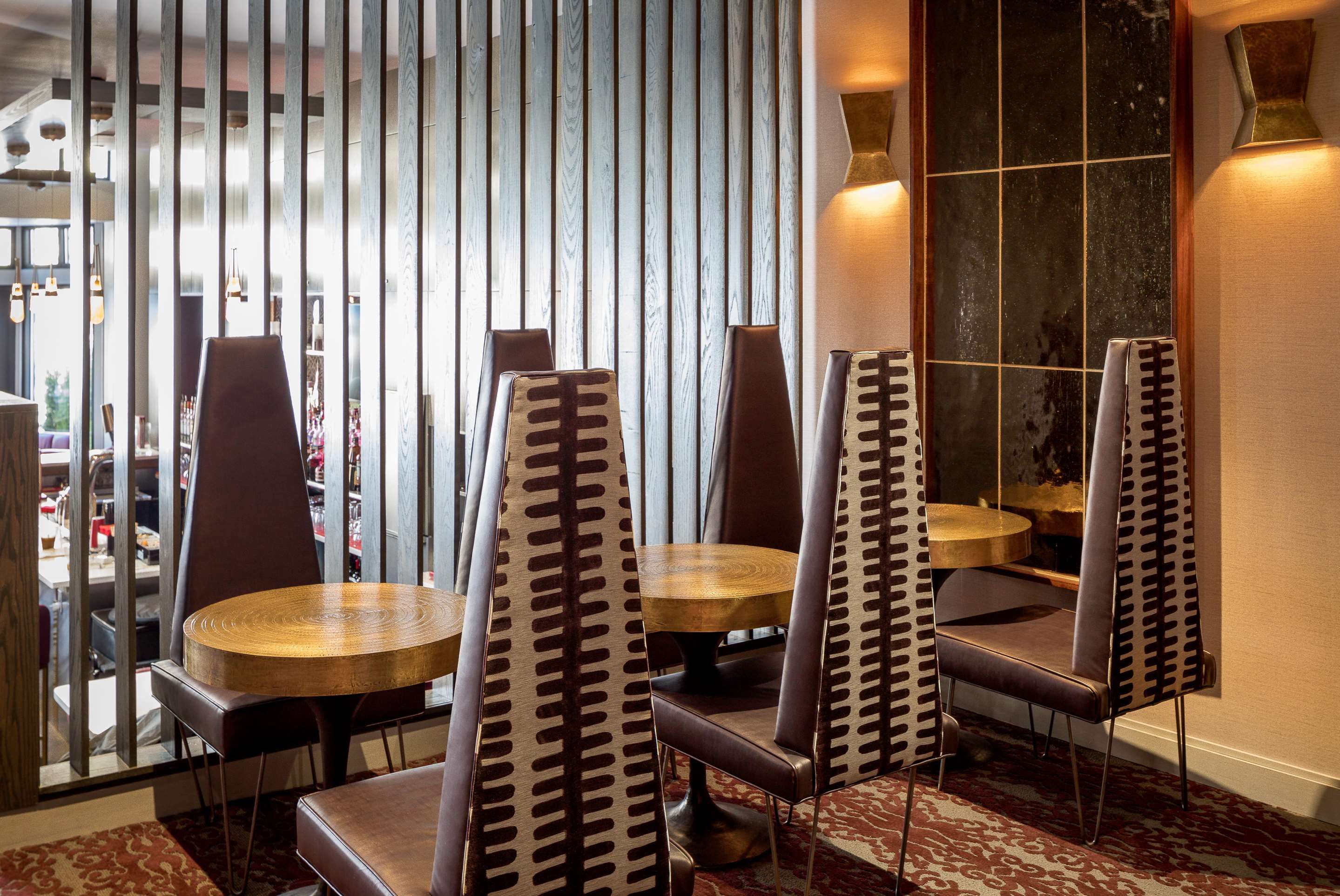 Charlesmark Hotel thumbnail 3