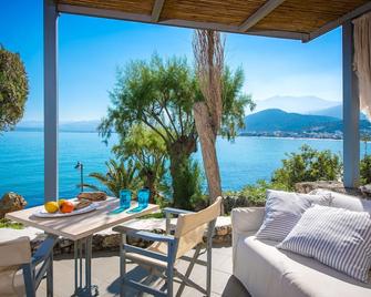 Skajado Holiday Apartments - Stalida - Patio