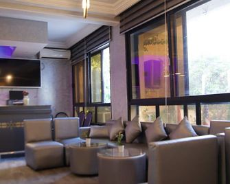 Hotel Nouzha - פז - טרקלין