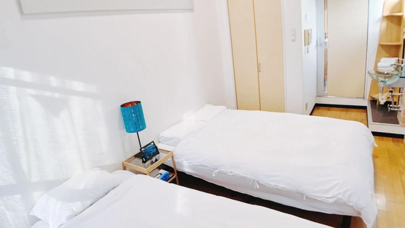 Hotel Aaron Tsuten East