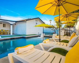 Coachella Hide-away Deals,pool,spa,Pickleball,Game - Coachella - Pool