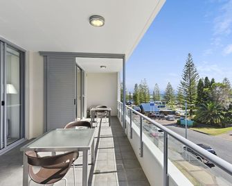 Macquarie Waters Boutique Apartment Hotel - Port Macquarie - Balkong