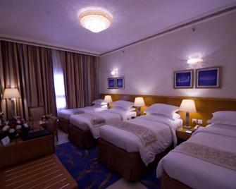 Emaar Grand Hotel - Mecca - Bedroom