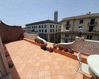 Trinity Luxury Resort By Babylon Stay - Nápoles - Balcón
