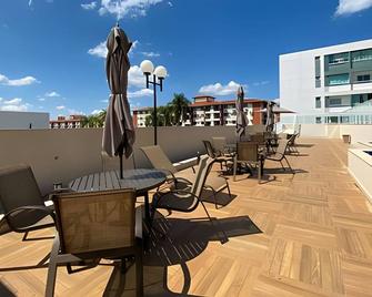 Ozped Flats Particulares Edifício Premier - Brasilia - Balcon