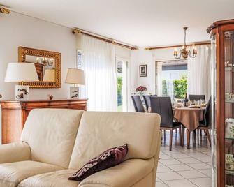 Hauts-de-Genthod by Interhome - Genf - Wohnzimmer