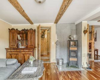 Cosy holiday home in Wernigerode with large terrace - Wernigerode - Sala de estar