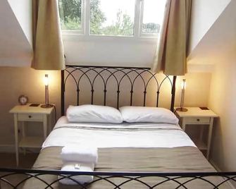 Haymills Guesthouse - Solihull