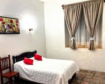 Hotel Casa Blanca - El Oro de Hidalgo - Bedroom