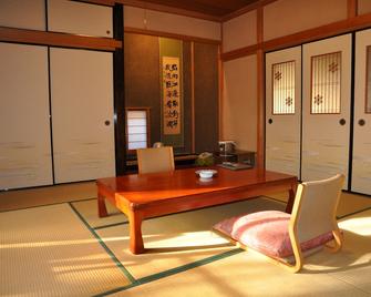Seishoutei Shirasuna - Shirako - Dining room