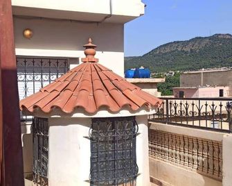 New house, bright, arabesque, new strategic city center - Tremecén - Balcón