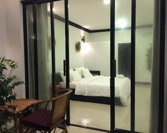 Sofinny Motel - Sihanoukville - Schlafzimmer