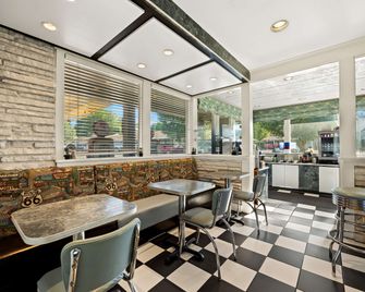 Best Western Route 66 Rail Haven - ספרינגפילד - מסעדה