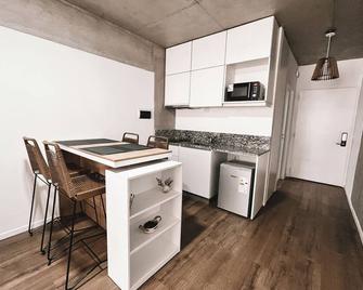 RentUp - Luminoso y funcional monoambiente en San Telmo - 布宜諾斯艾利斯 - 廚房