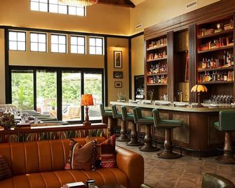 Berkshires Untold - Lenox - Lounge
