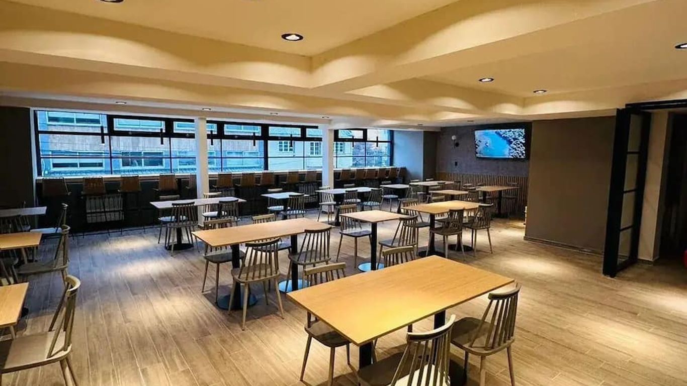 M383 Hotel Bariloche