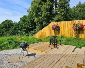 Peak District Shepherds Hut - Hope Valley - Patio