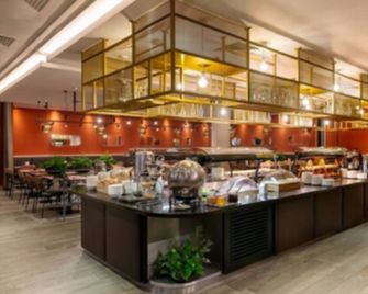Hilton Garden Inn London Heathrow Airport - Hounslow - Bar