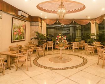 Holiday Plaza Hotel - Cebu - Cebu - Restaurant