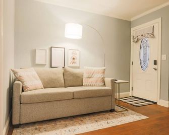 Cozy Pac Hts studio 2 min walk to Lafayette Park - São Francisco - Sala de estar