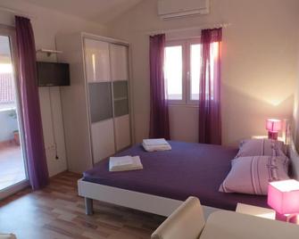 Apartments Petar - Hvar - Schlafzimmer