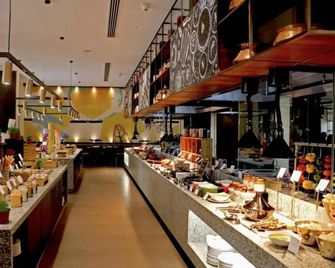 Alexander Luxury Hotel - Anantapur - Bar