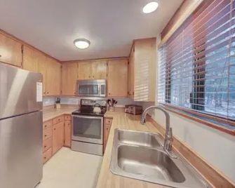Hare Lane 3 - Sunriver - Kitchen