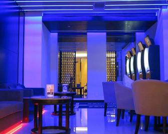 Gtv Hotel - Bekasi - Lounge