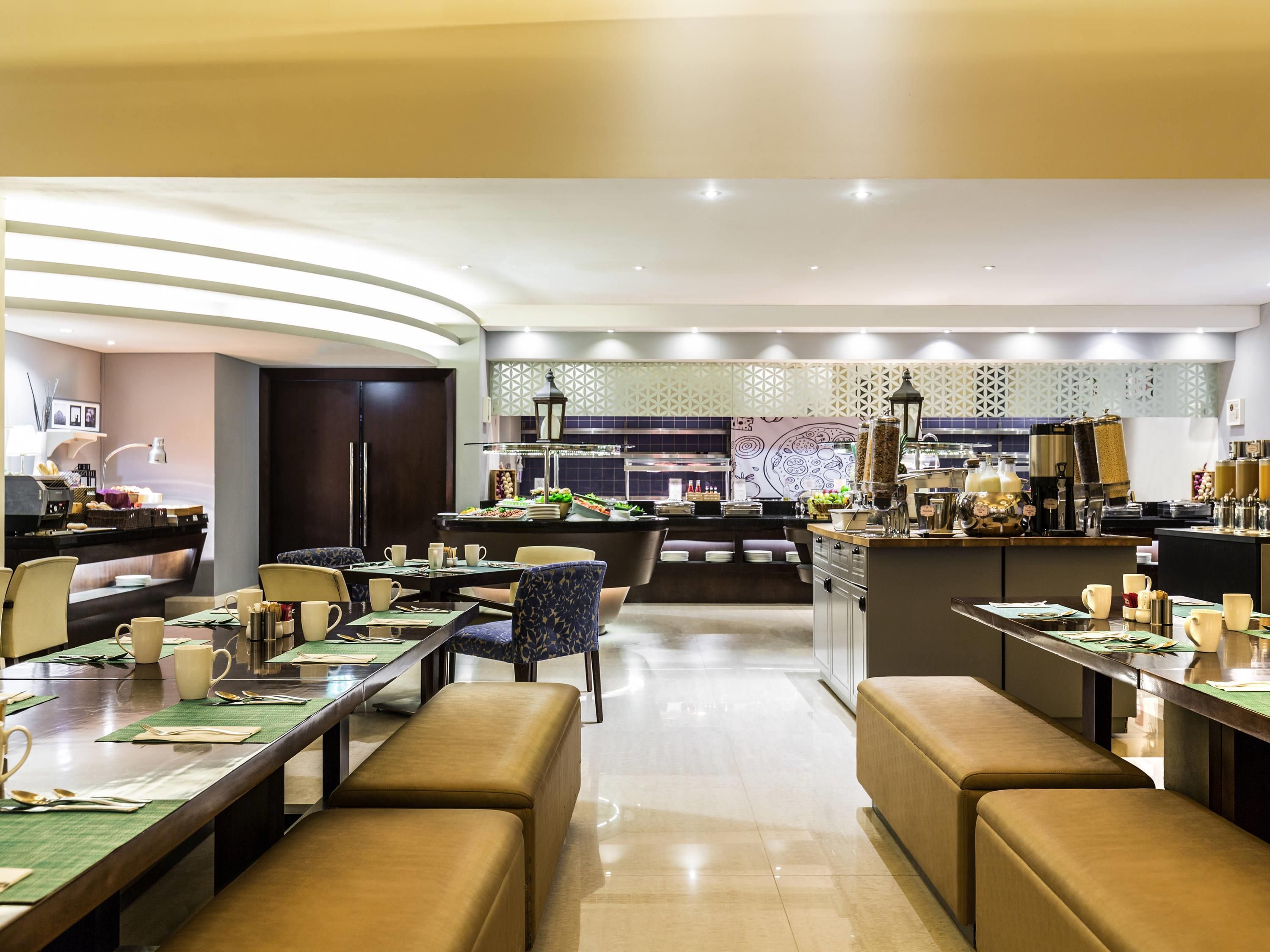 Novotel Deira Creekside Dubai - Dubai - Restaurant